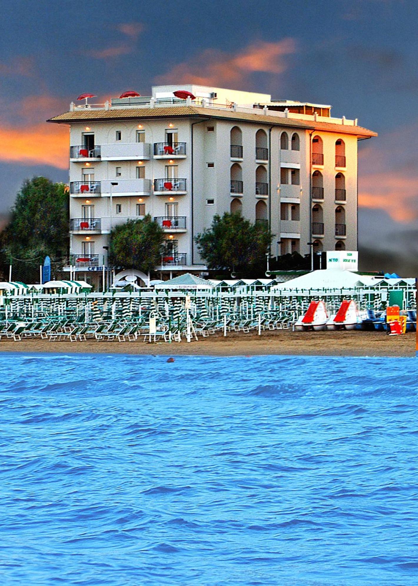 Hotel Ca' Bianca Riccione Exteriér fotografie