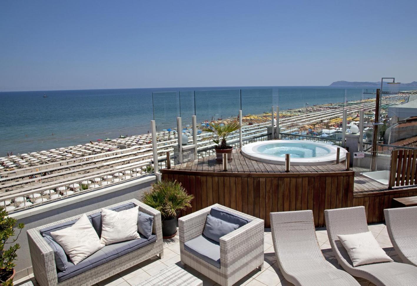 Hotel Ca' Bianca Riccione Exteriér fotografie