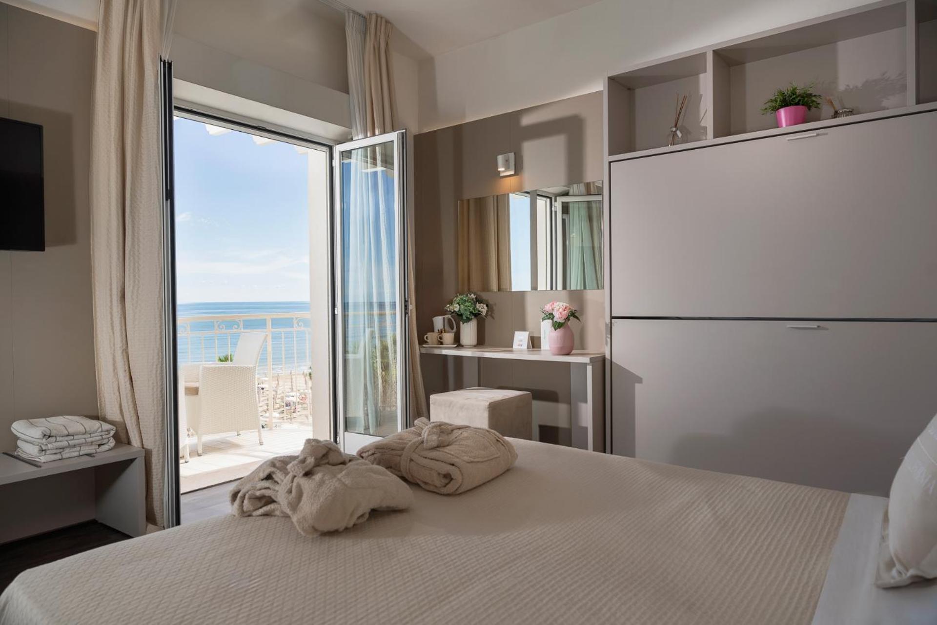 Hotel Ca' Bianca Riccione Exteriér fotografie