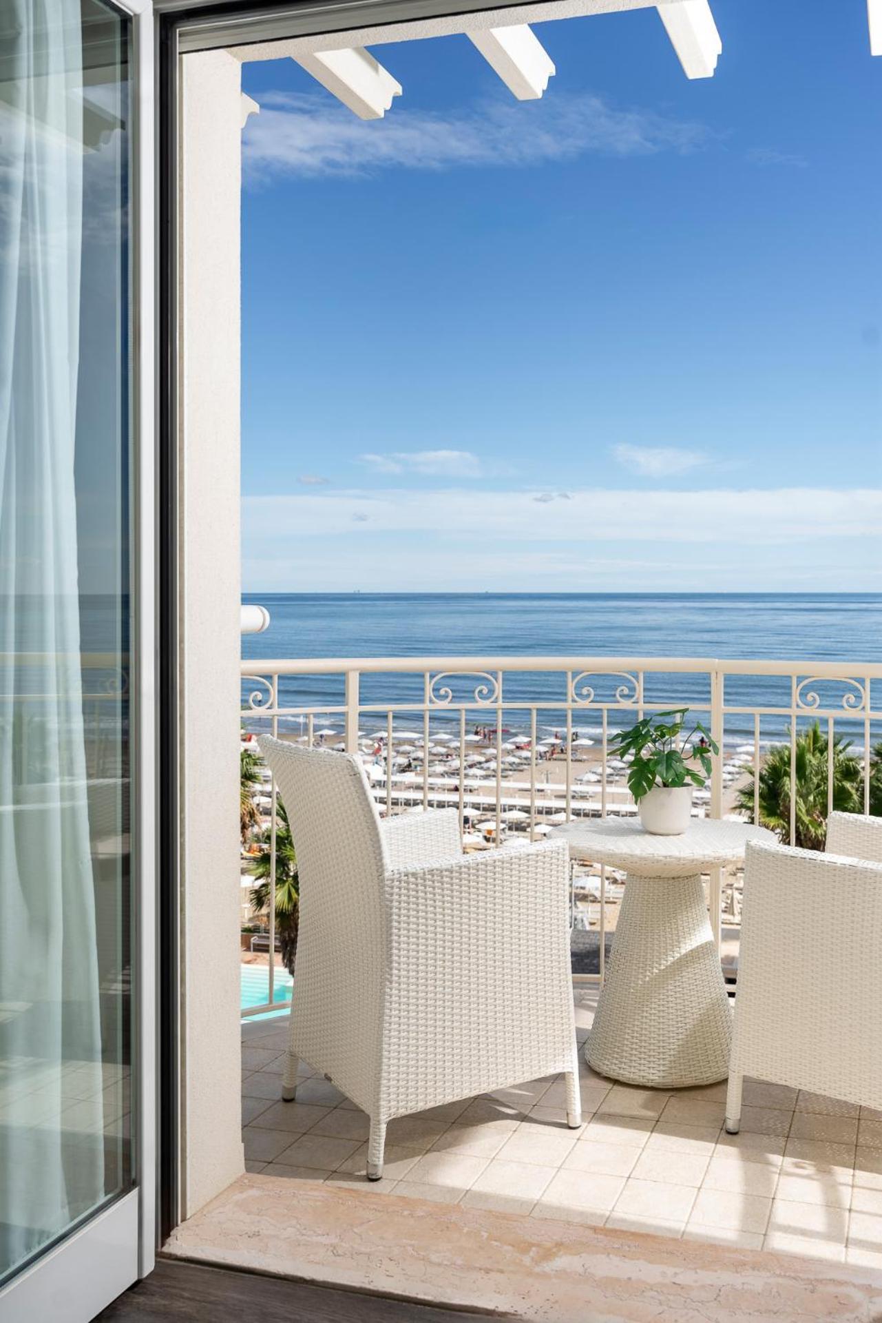 Hotel Ca' Bianca Riccione Exteriér fotografie